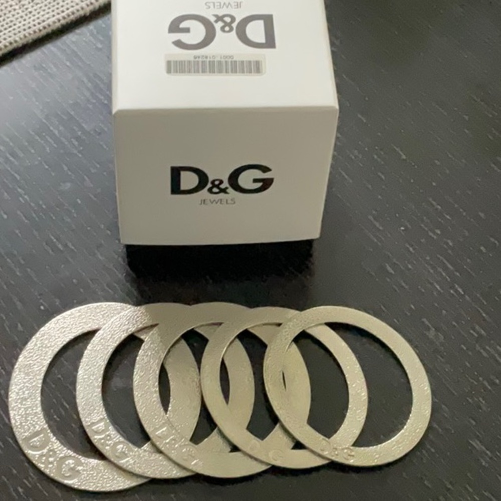 D&G Jewels Silver Tone Bangles